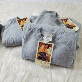 - NWT Vintage 90s Fruit Of The Loom Sweatshirt │L