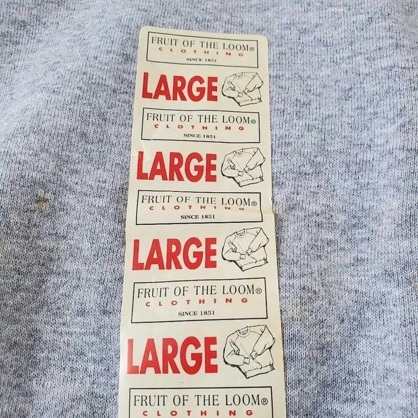 - NWT Vintage 90s Fruit Of The Loom Sweatshirt │L