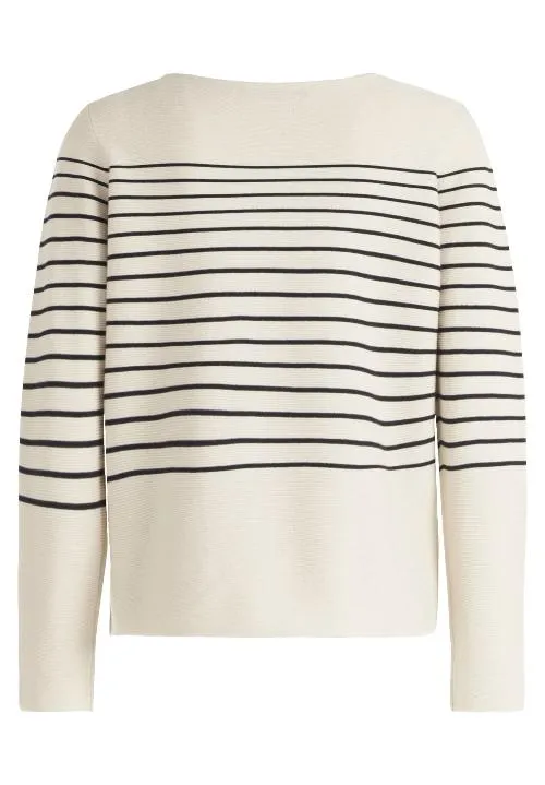 Fine Knitted Pullover