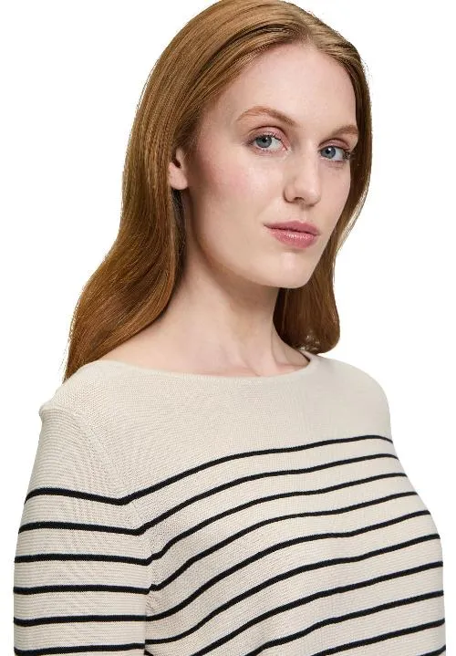 Fine Knitted Pullover