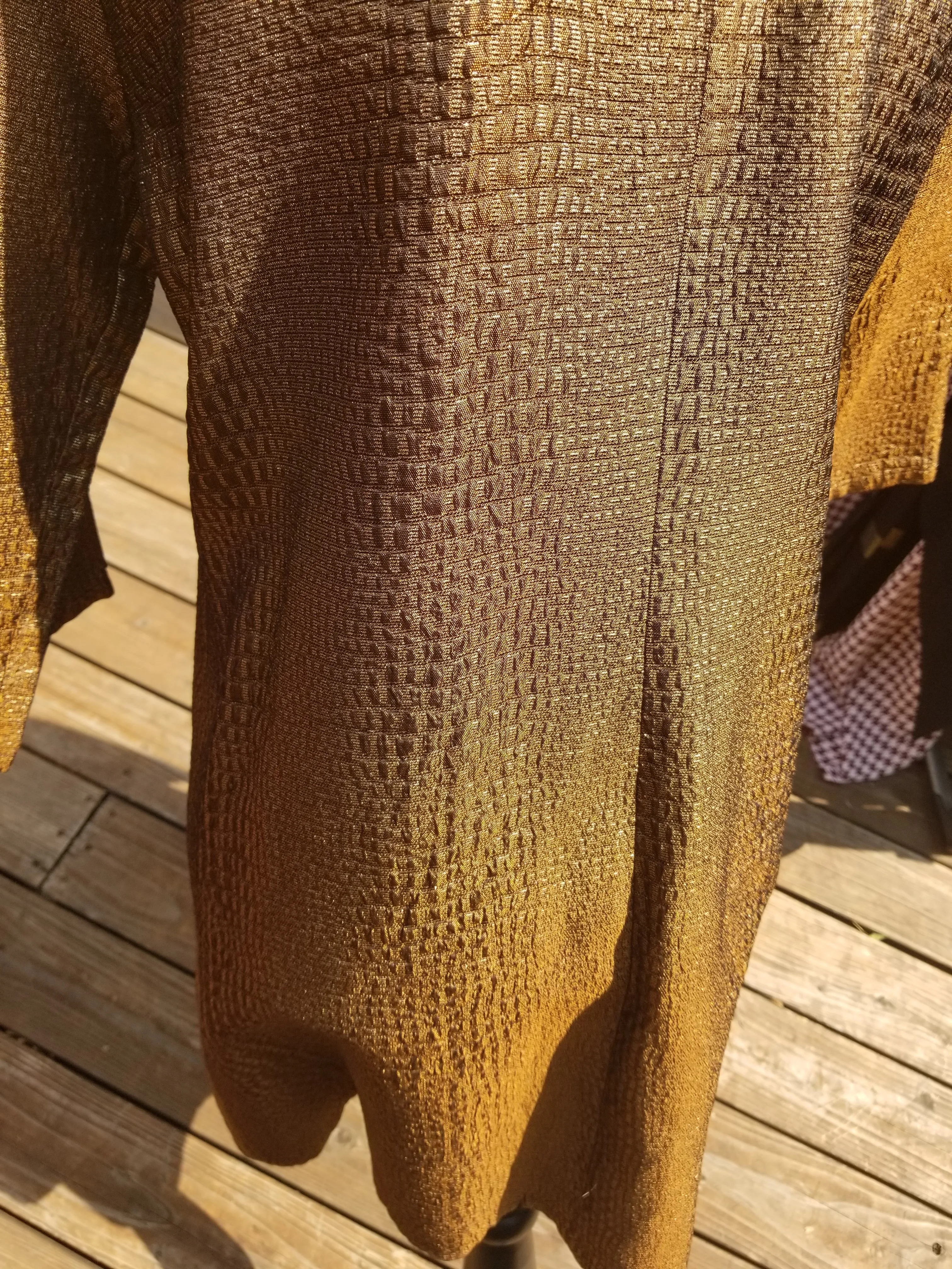 LARGE UNIQUE COLOR CHANGING JACKET WITH BEAUTIFUL BUTTONS