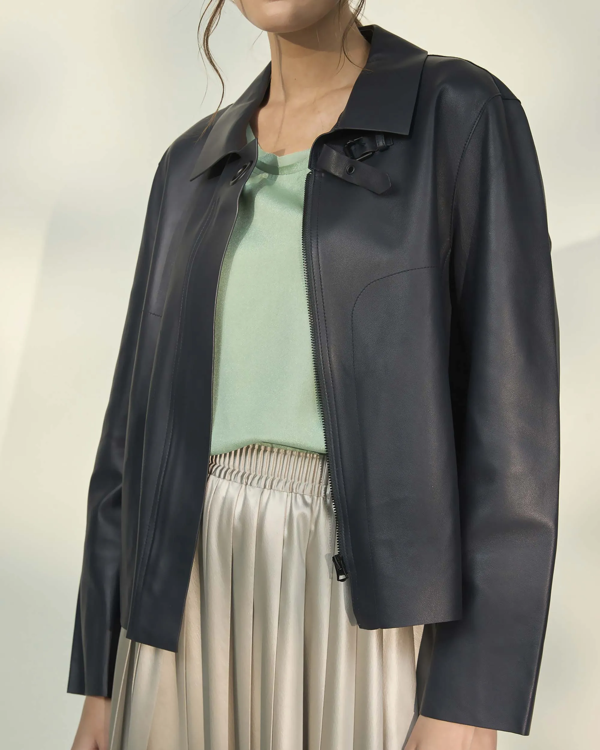 NORAH SUE Classy Cropped Leather Jacket
