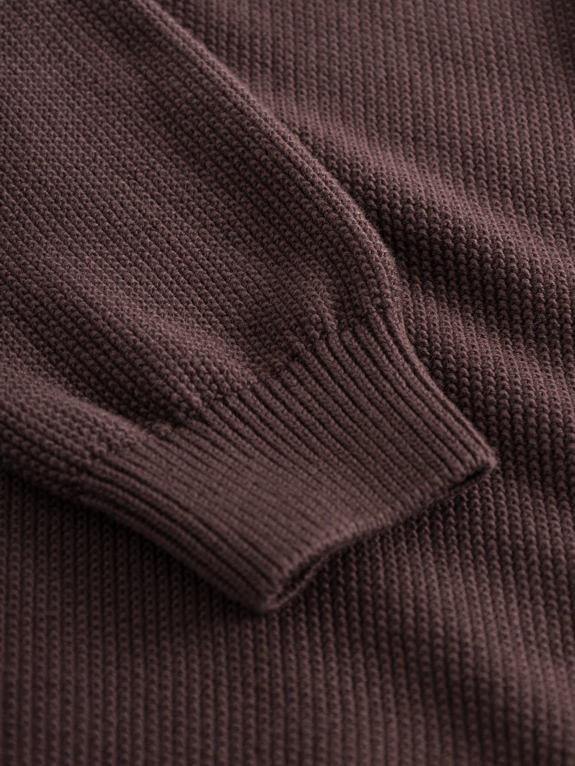 Pique badge knit o-neck - Chocolate Plum
