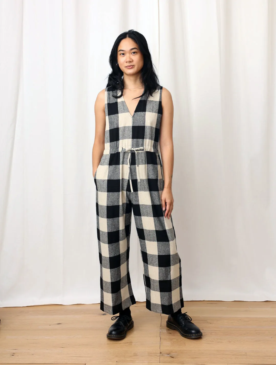 SILK SLIT-BACK JUMPER - BLACK/CREAM PLAID