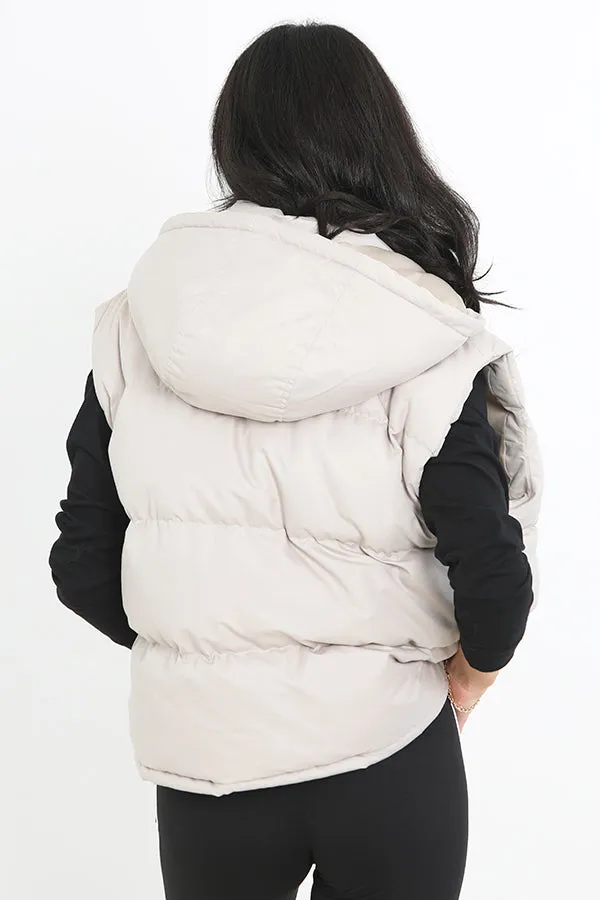 STONE CROPPED ZIP THROUGH HOODED PADDED GILET